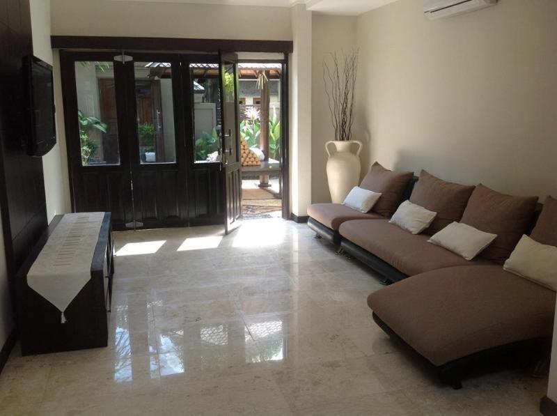 Villa Indah Kuta Royal - Private Pool - Optic Fiber High Speed Internet Екстер'єр фото